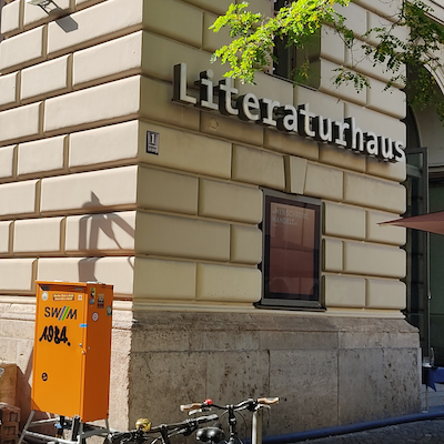 Teaser Bild:Münchner Stadtprogramm mit ❤️:  Seite für 'Literaturhaus' mit 35 Events